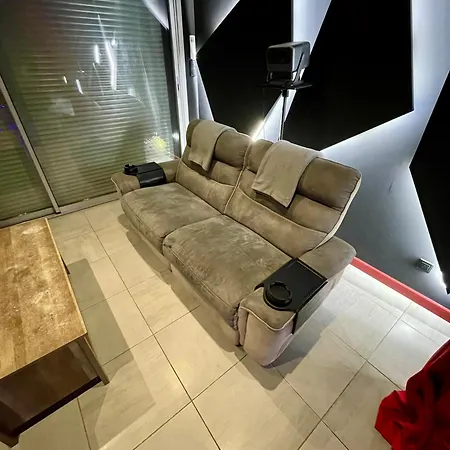 L Unique Cinéma