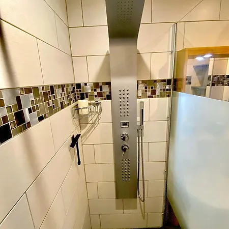 アパート L Unique Cinema