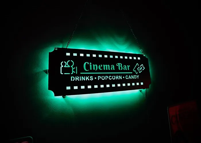 Apartment L Unique Cinema